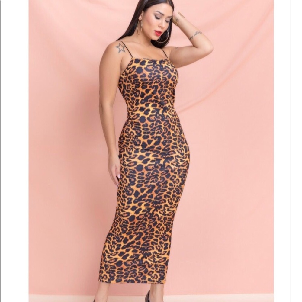 Leopard Print Maxi Dress - Picture 2 of 3